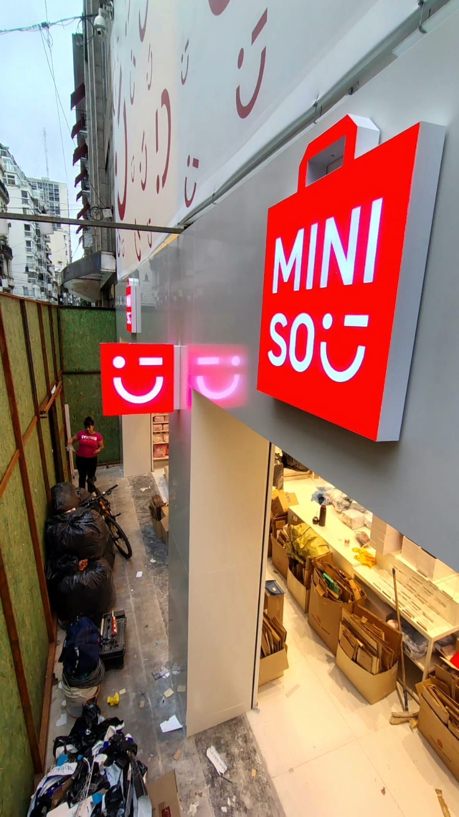 Miniso — Cartelar, foto 1